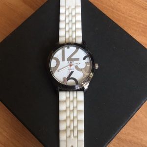 Beyond America - Art Wristwatch. New Battery.